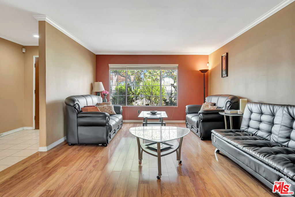 448 W 64th Street Property Photo 4