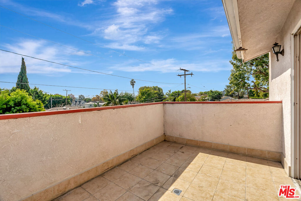 448 W 64th Street Property Photo 20