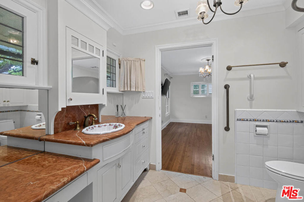 16036 Junaluska Way Property Photo 27