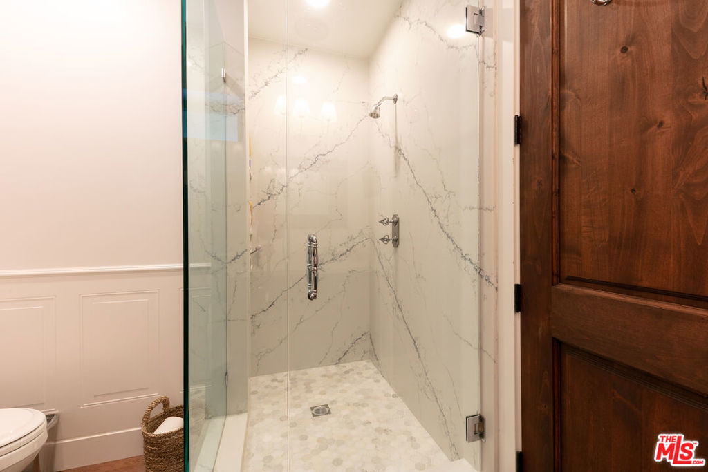 28960 Crags Drive Property Photo 32