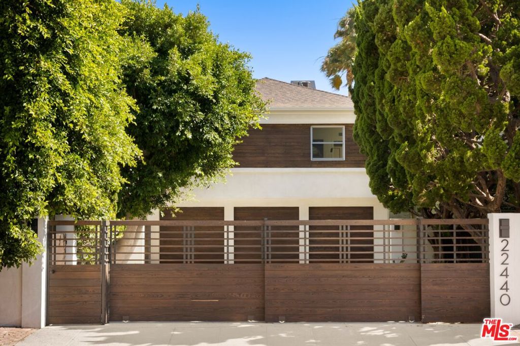 22440 Pacific Coast Highway Property Photo 3