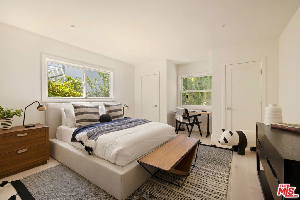22440 Pacific Coast Highway Property Photo 24