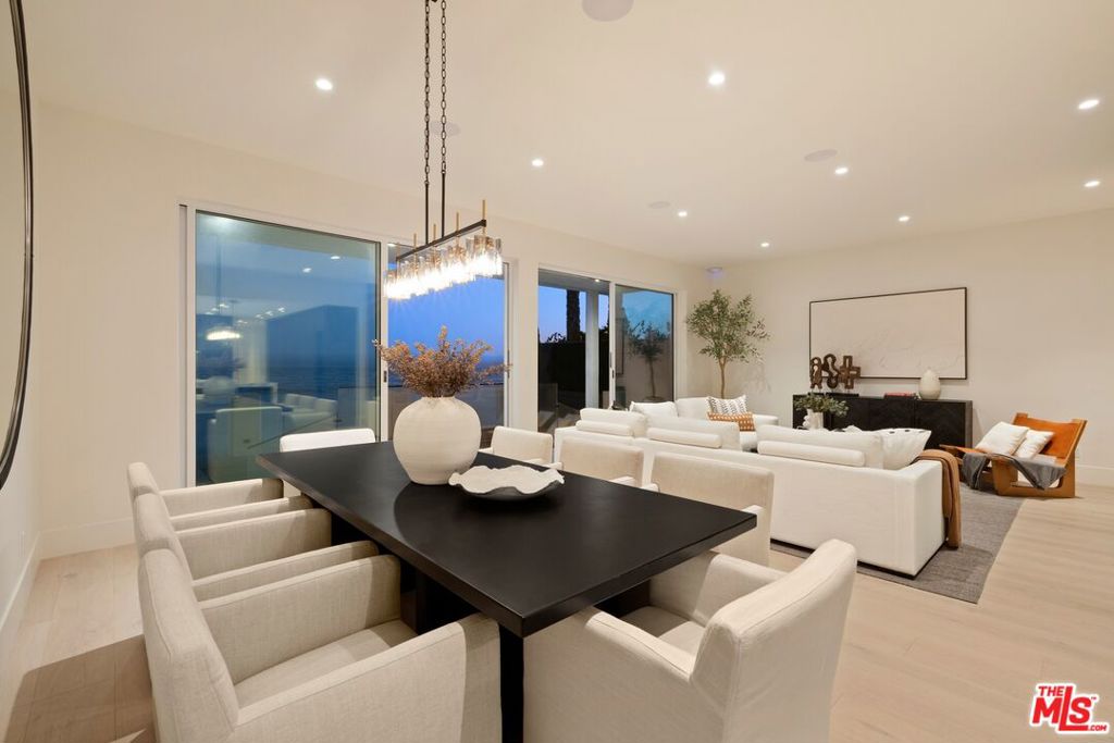 22440 Pacific Coast Highway Property Photo 32
