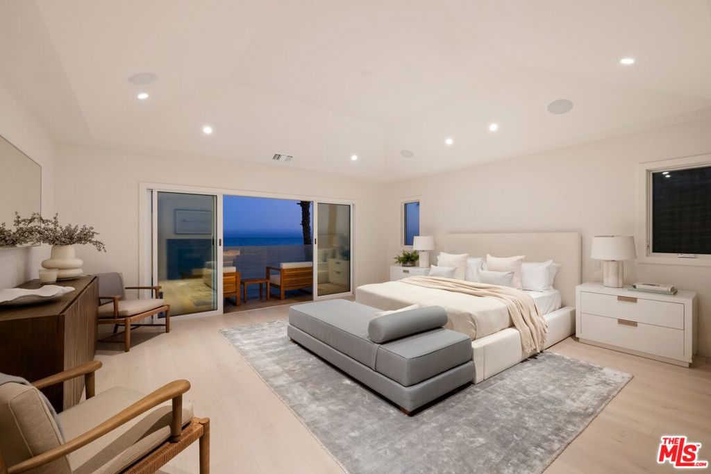 22440 Pacific Coast Highway Property Photo 34