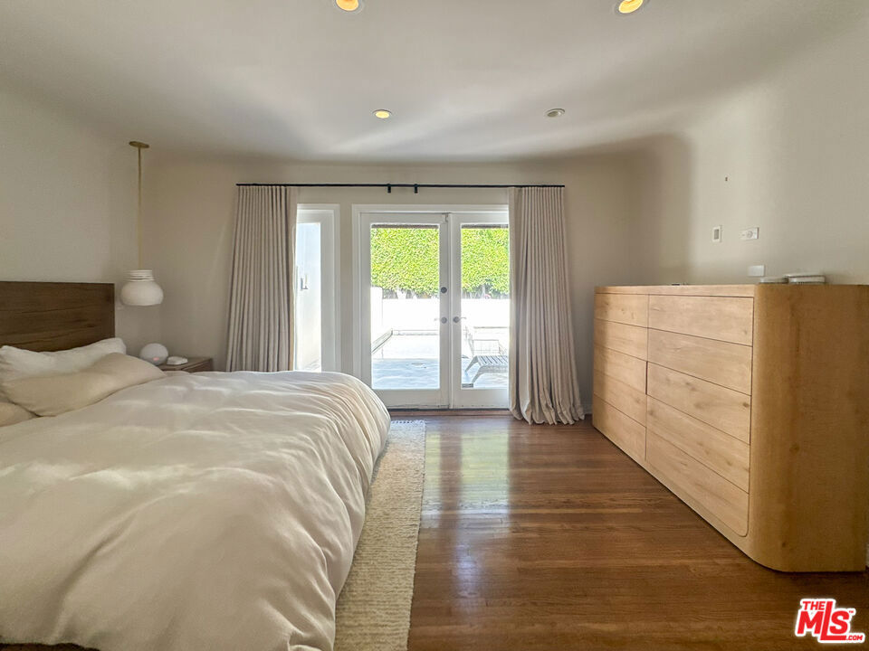 345 Westbourne Drive Property Photo 22