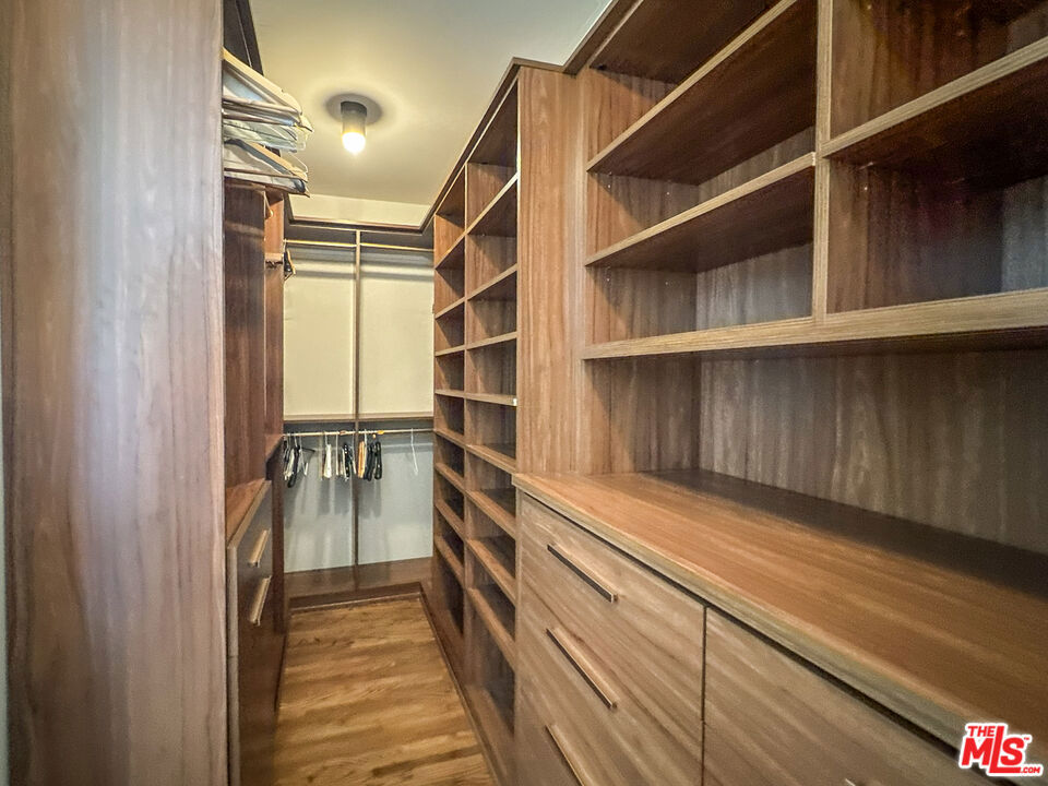 345 Westbourne Drive Property Photo 23