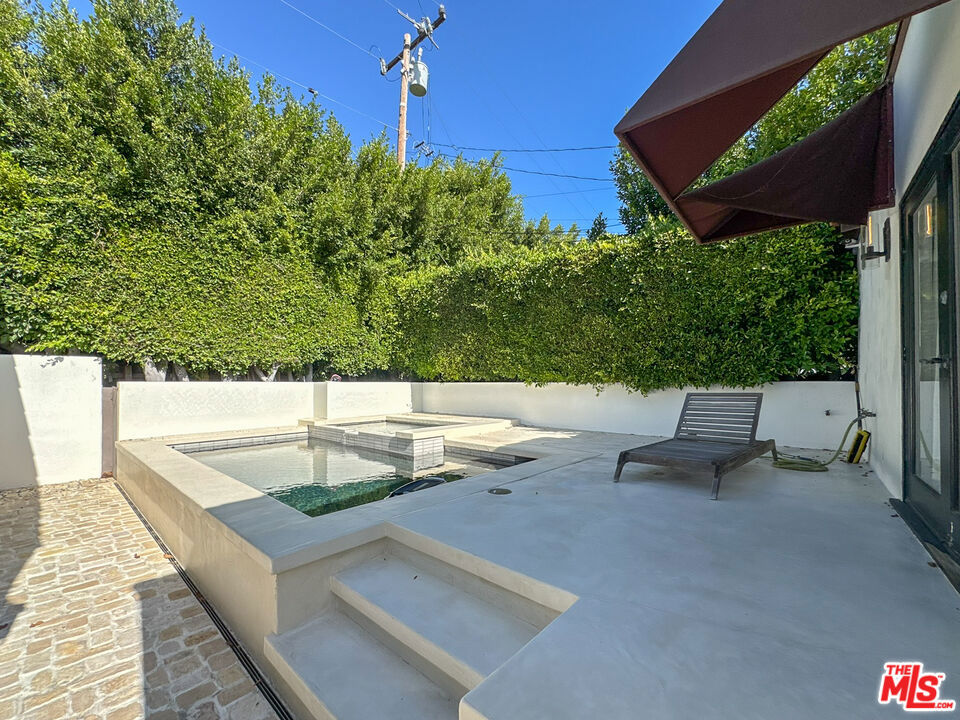 345 Westbourne Drive Property Photo 31