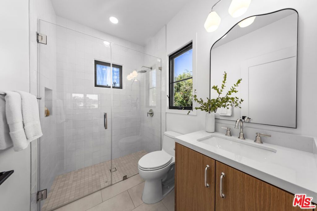 5969 W 75th Street Property Photo 18
