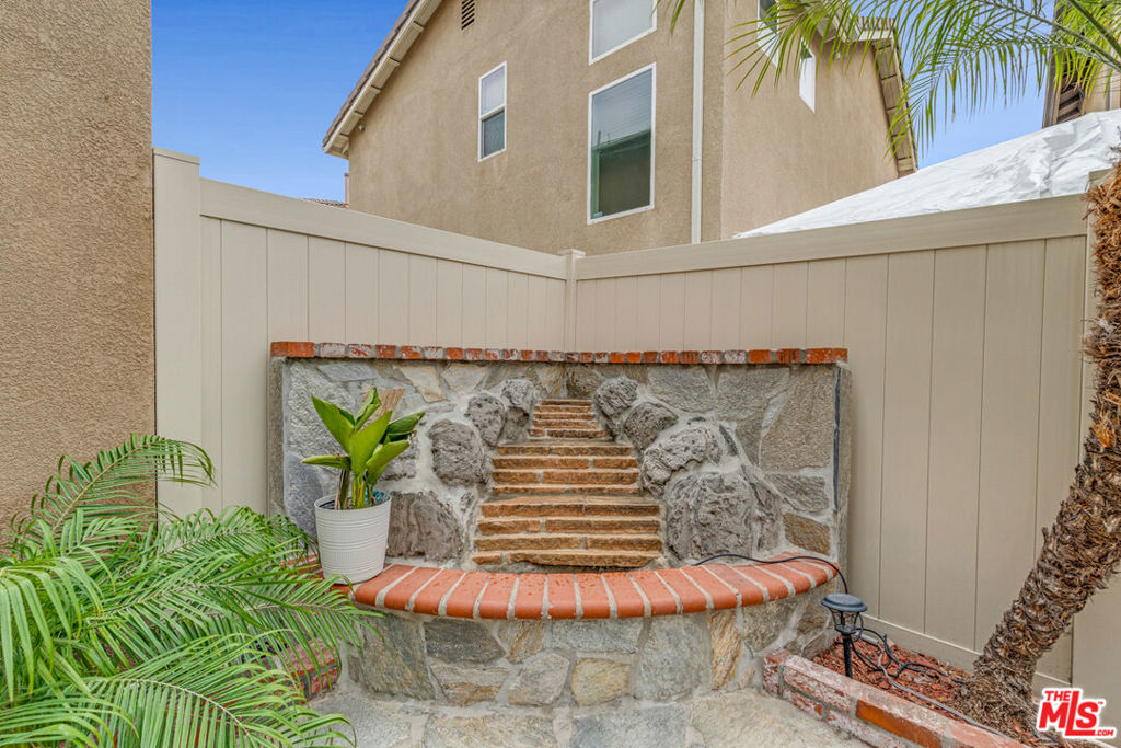 1056 Agate Court Property Photo 19