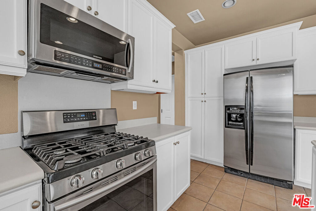 1056 Agate Court Property Photo 25