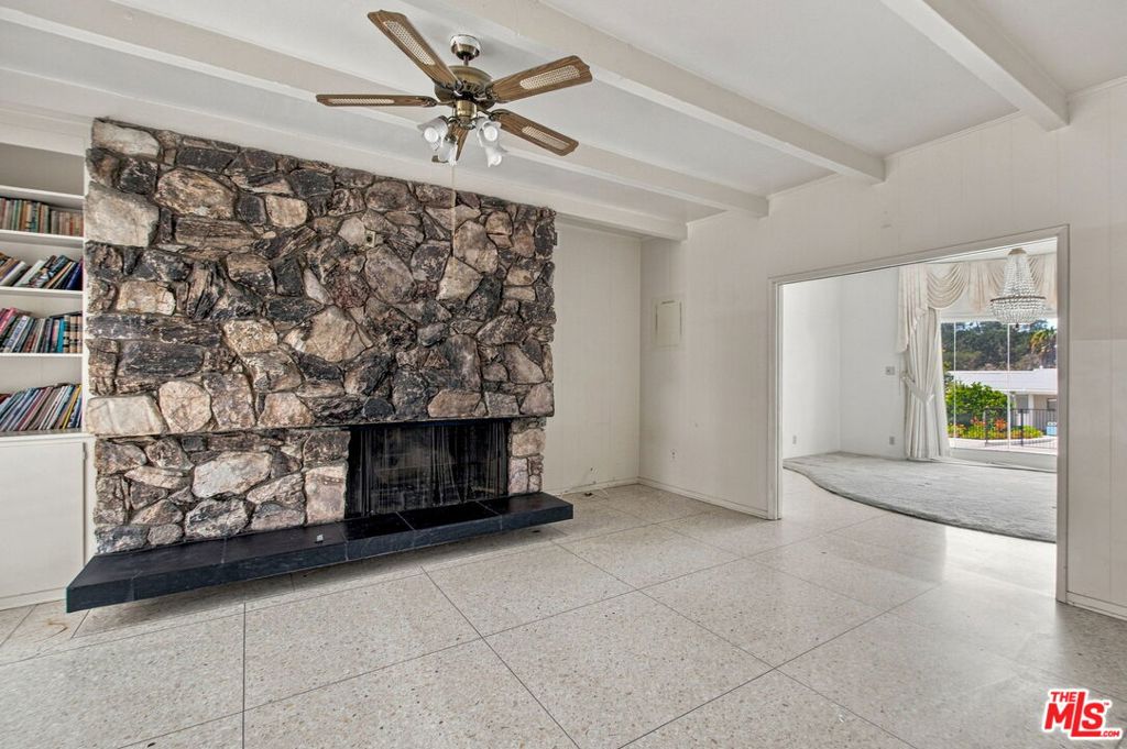 5452 W 57th Street Property Photo 14