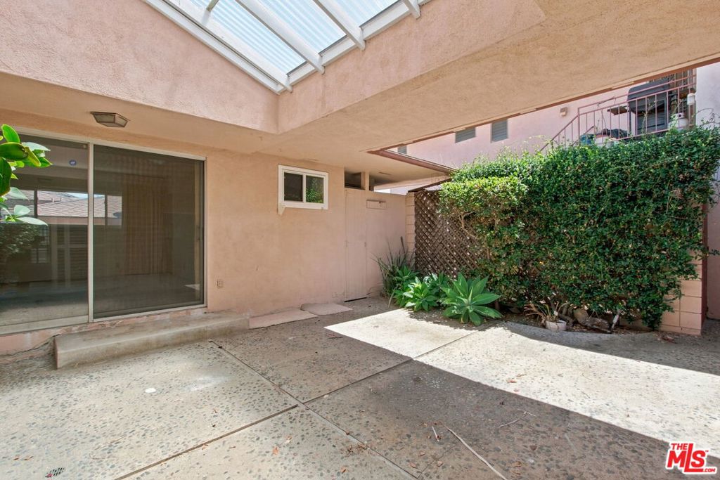 5452 W 57th Street Property Photo 26