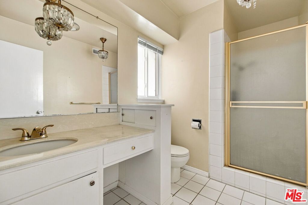 5452 W 57th Street Property Photo 40