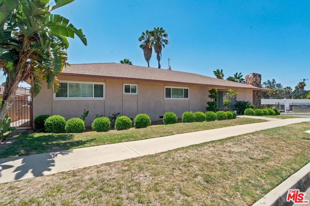 5452 W 57th Street Property Photo 45