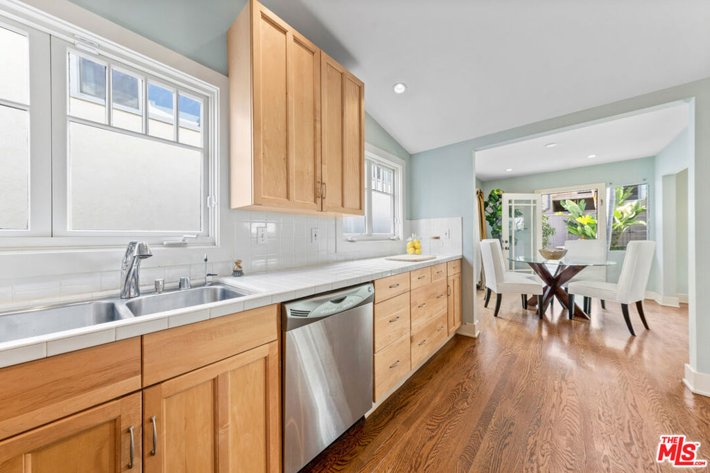 607 Ashland Avenue Property Photo 9
