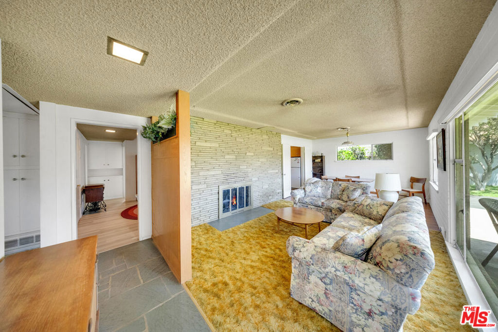 635 Ramona Avenue Property Photo 6