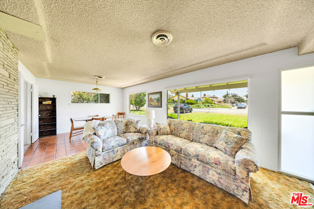 635 Ramona Avenue Property Photo 8