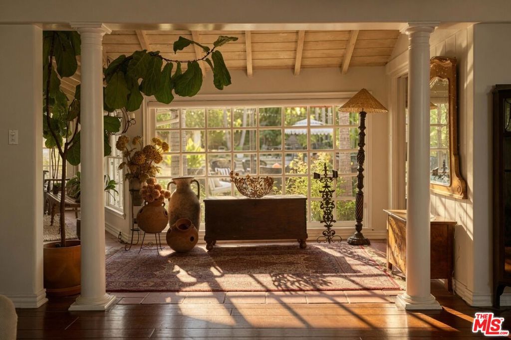 13166 Valley Vista Boulevard Property Photo 12