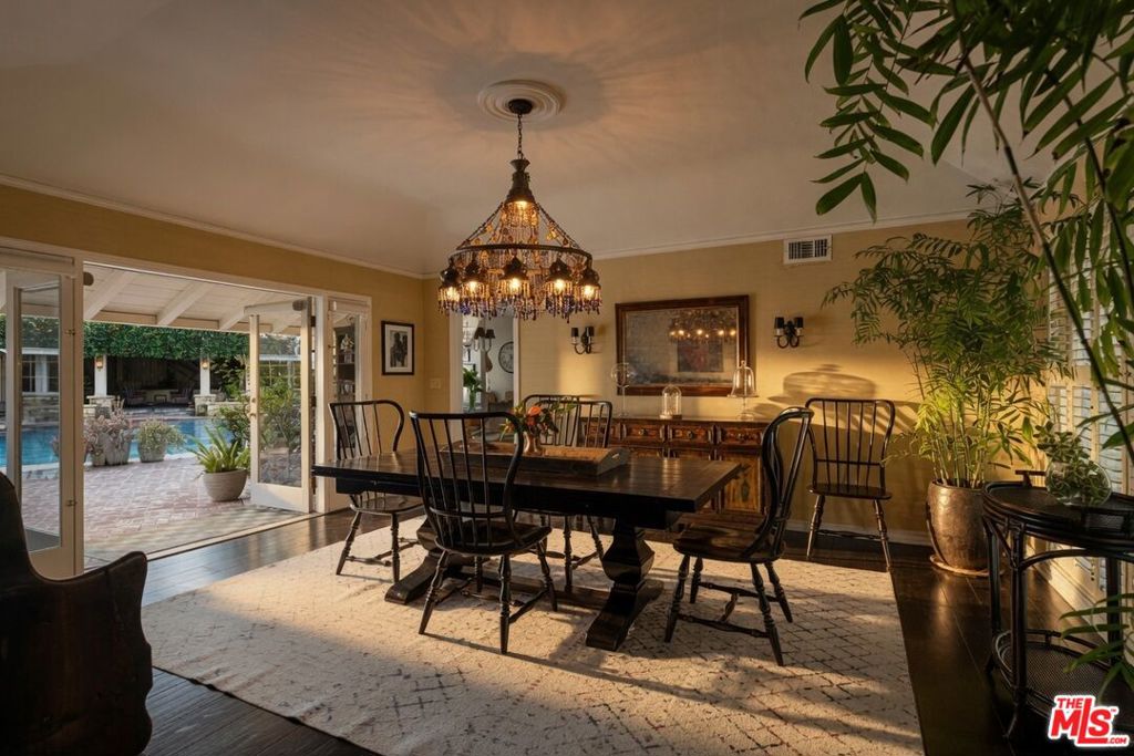 13166 Valley Vista Boulevard Property Photo 14