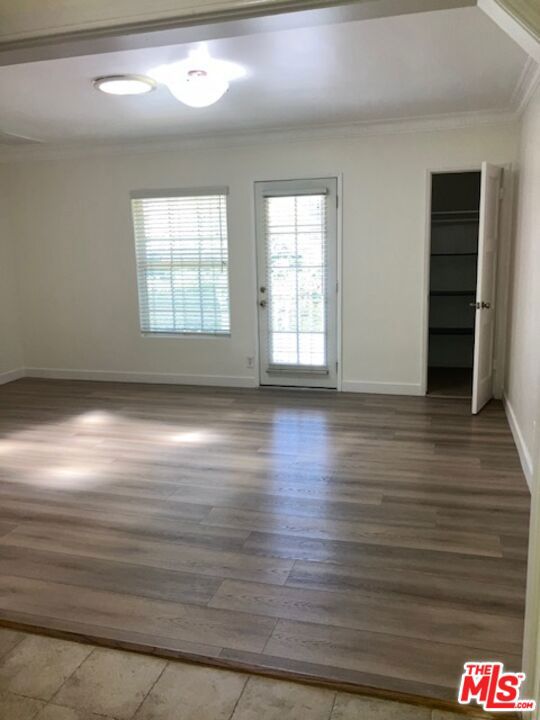 401 N Van Ness Avenue 3 Property Photo 10