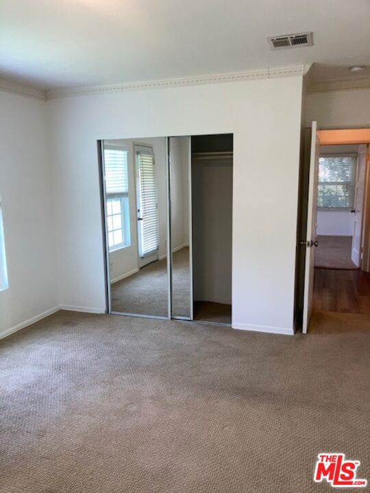 401 N Van Ness Avenue 3 Property Photo 13