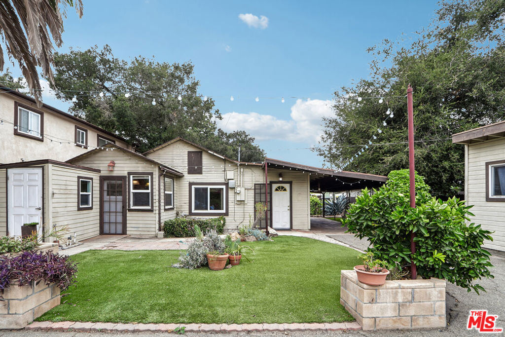 2717 Los Robles Road Property Photo 1
