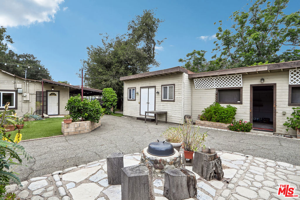 2717 Los Robles Road Property Photo 8