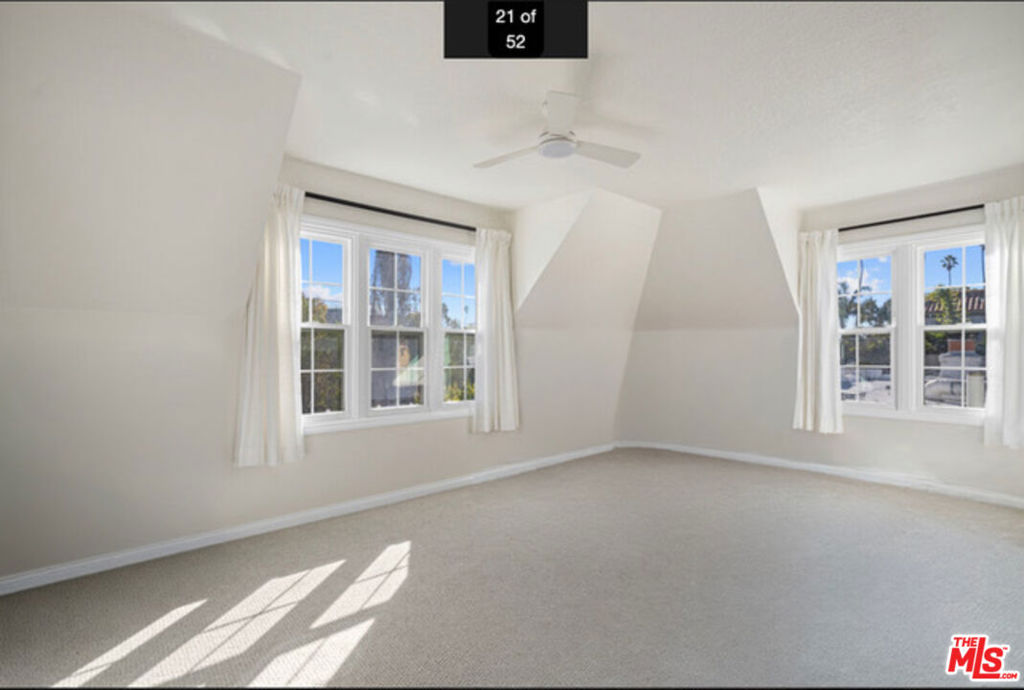 819 S Crestmoore Place Property Photo 21