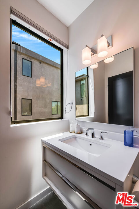 4425 Studio Place Property Photo 33