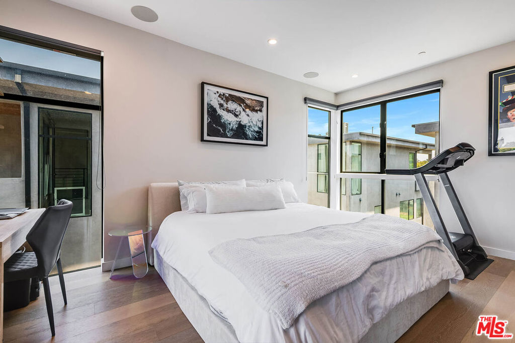 4425 Studio Place Property Photo 37