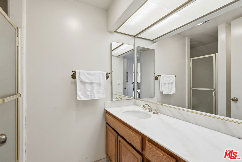 318 N Maple Drive 506 Property Photo 10