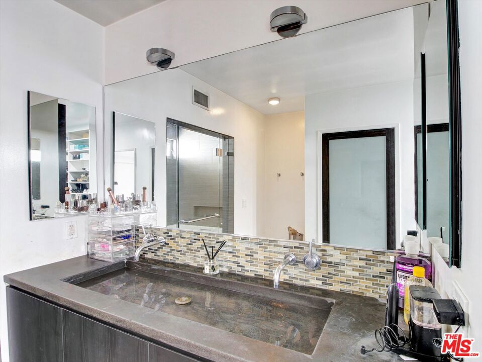 6763 Radlock Avenue Property Photo 32