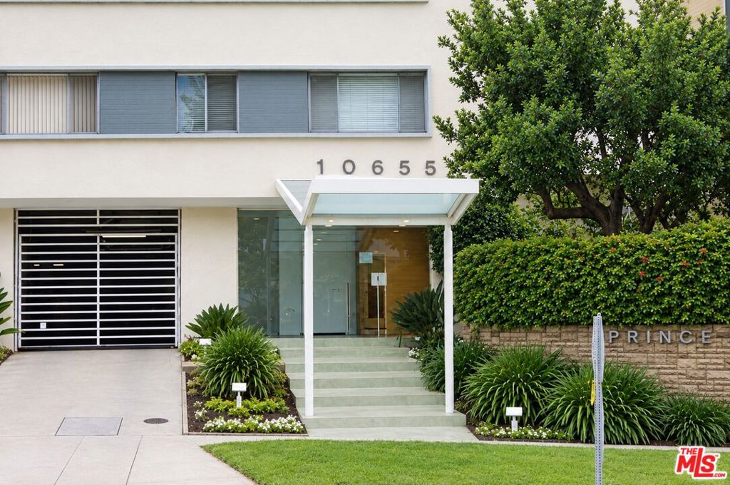 10655 Wilshire Boulevard 201 Property Photo 2