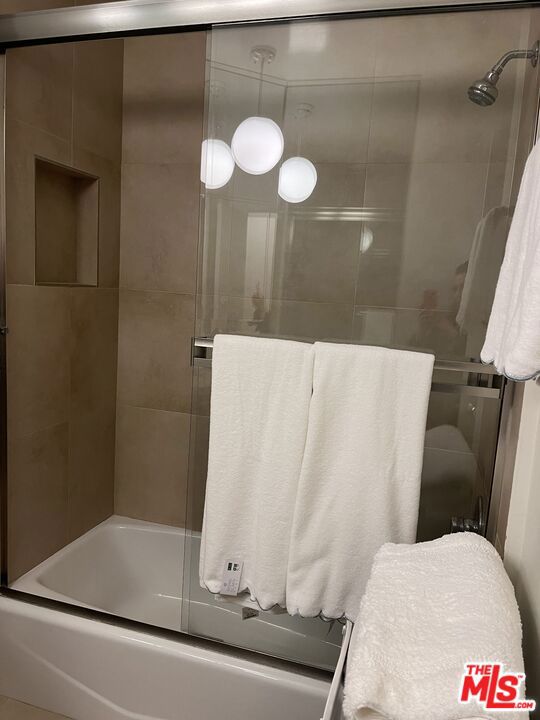 10655 Wilshire Boulevard 201 Property Photo 16