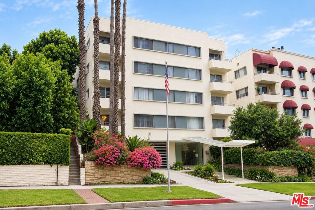 10655 Wilshire Boulevard 301 Property Photo 1