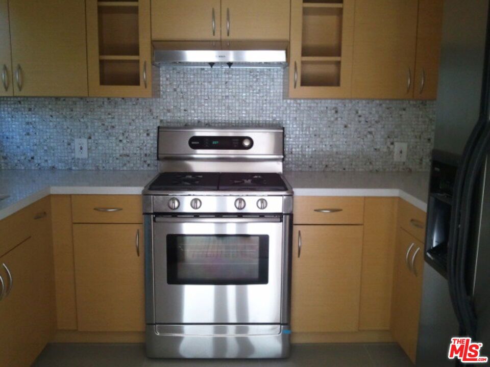 10655 Wilshire Boulevard 305 Property Photo 15