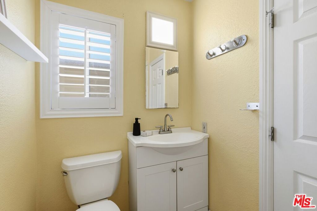 2018 W 147th Street Property Photo 21