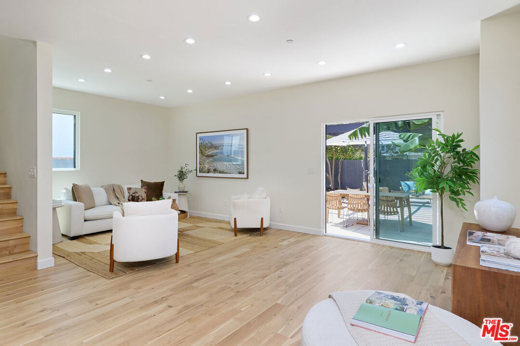 12209 Havelock Avenue Property Photo 18