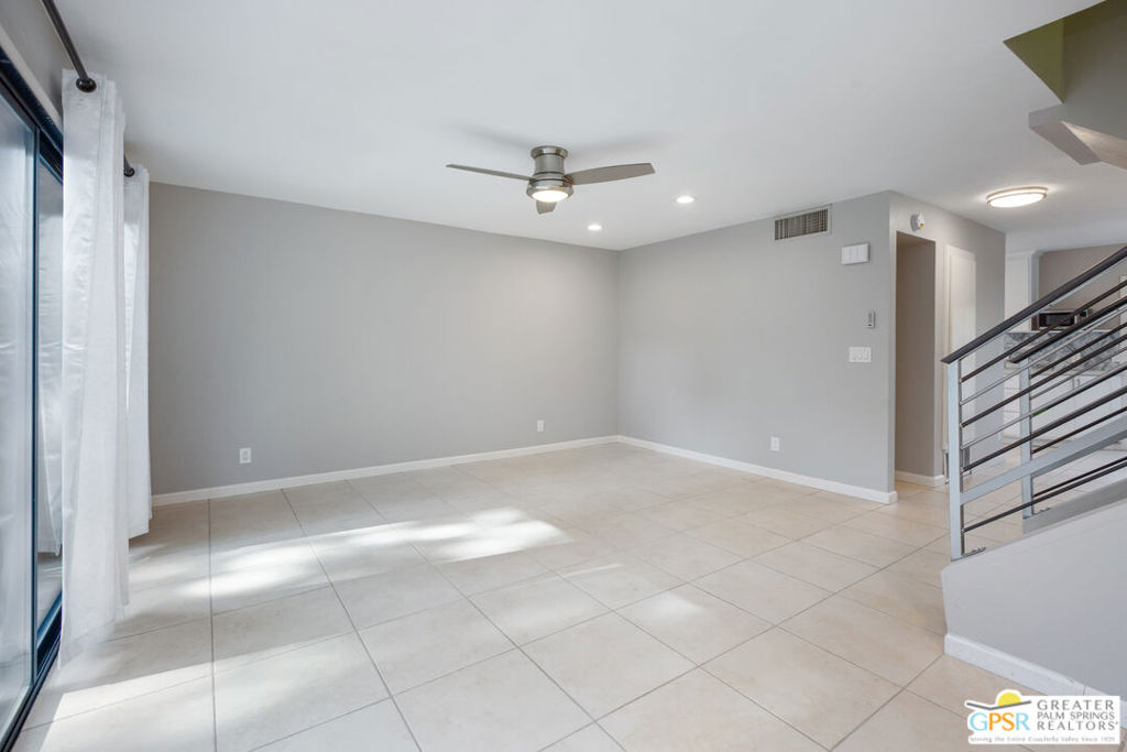 48734 Desert Flower Drive Property Photo 10
