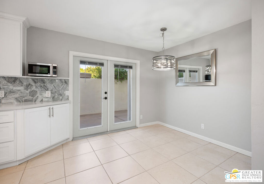 48734 Desert Flower Drive Property Photo 11