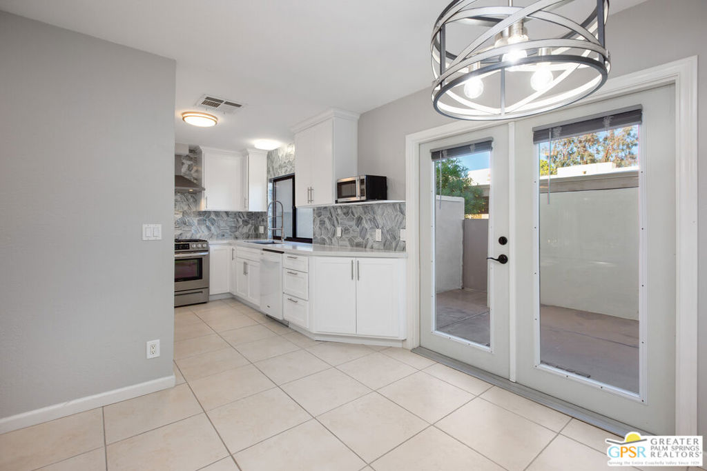 48734 Desert Flower Drive Property Photo 12