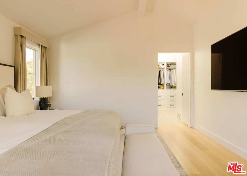 408 Westbourne Drive Property Photo 16