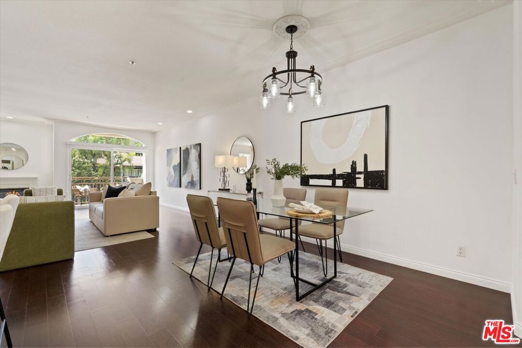 1920 S Beverly Glen Boulevard 101 Property Photo 10
