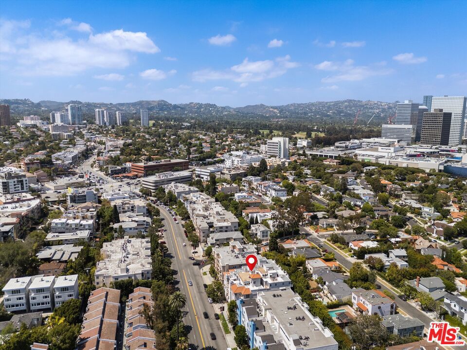 1920 S Beverly Glen Boulevard 101 Property Photo 34