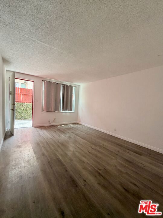 4848 Elmwood Avenue Unit 3 Property Photo 2