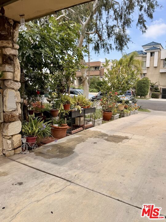 4848 Elmwood Avenue Unit 3 Property Photo 11