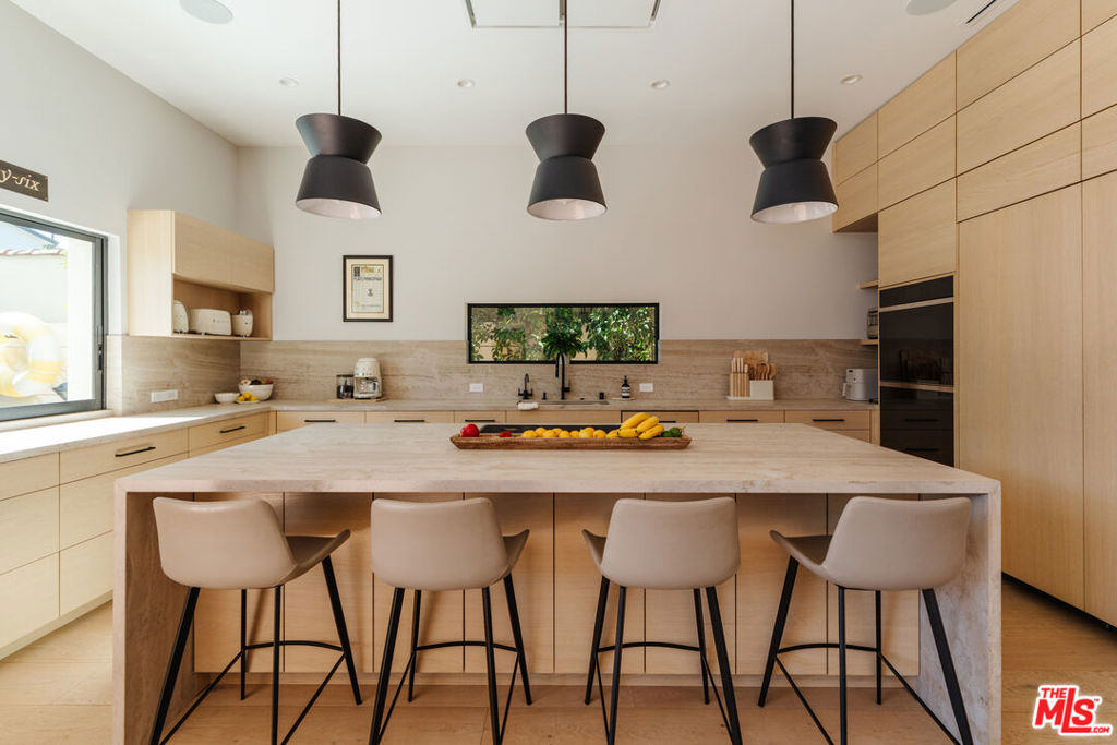 819 N Ogden Drive Property Photo 11