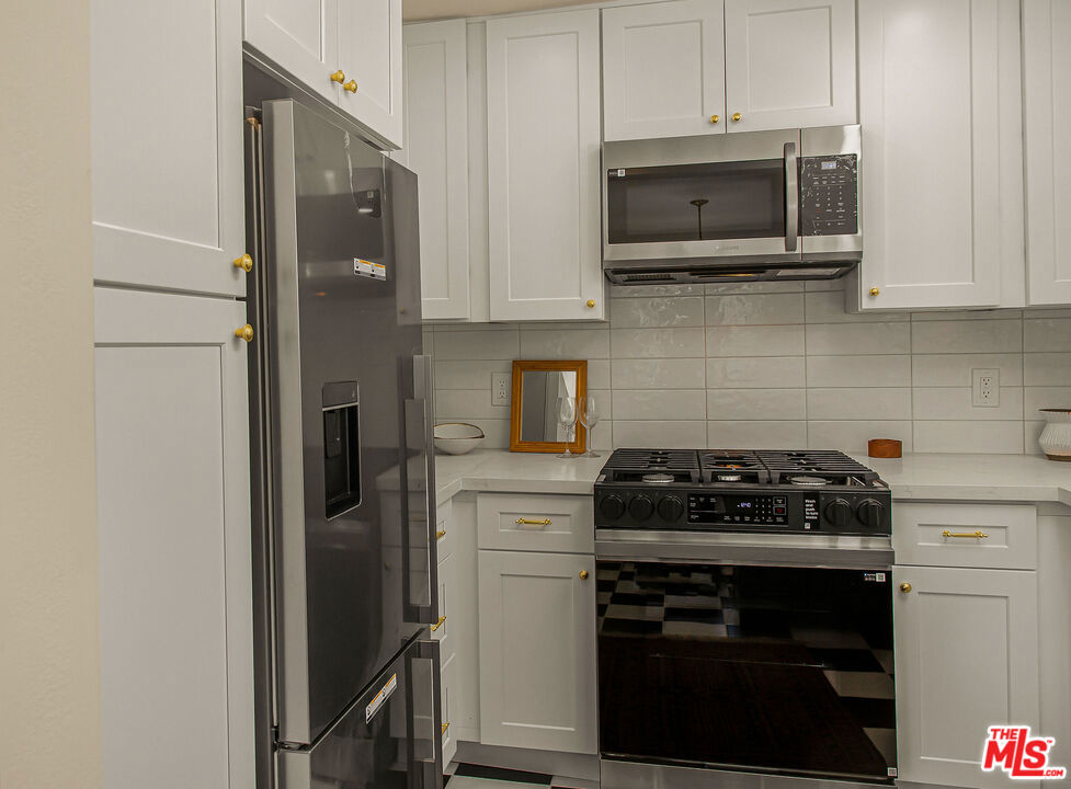 5317 Saturn Street Property Photo 11
