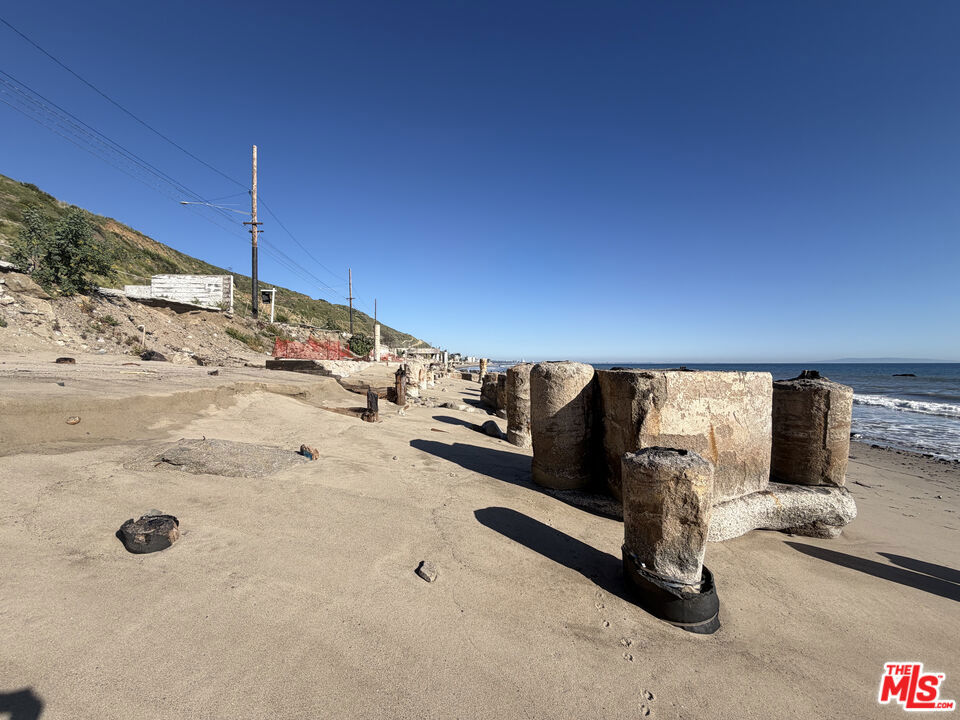 19216 Pacific Coast Highway Property Photo 7