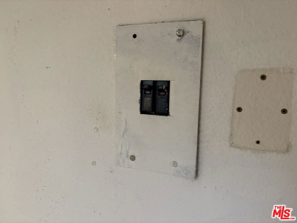 4326 Gateway Avenue Property Photo 16